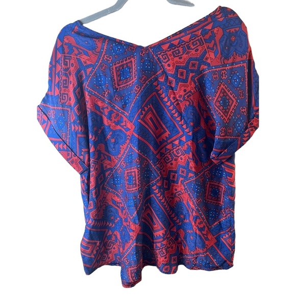 NWT Lucky Brand Red Blue Geometric VNeck Blouse Silk ShortSleeve Large - Picture 9 of 9